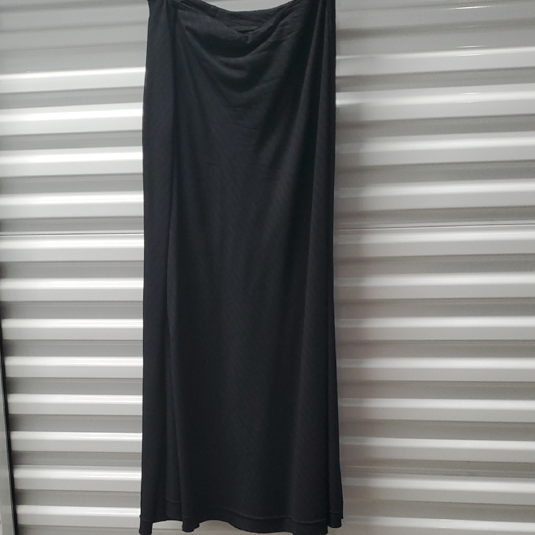 Les Copains Black Maxi Slip Skirt For Casual Wear